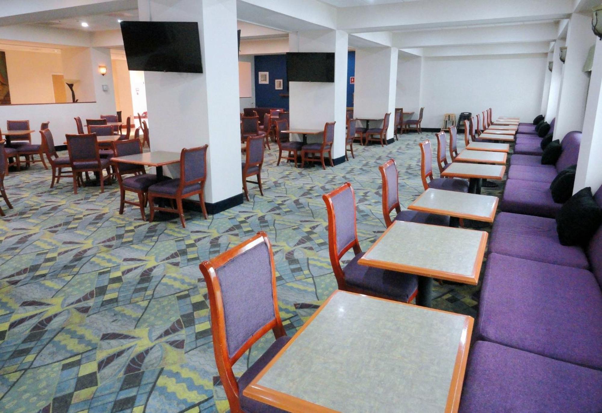 Holiday Inn Express&Suites Toluca Zona Aeropuerto, an IHG Hotel Exterior foto
